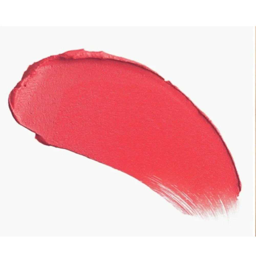 Matte Revolution Hot Lips Lipstick
